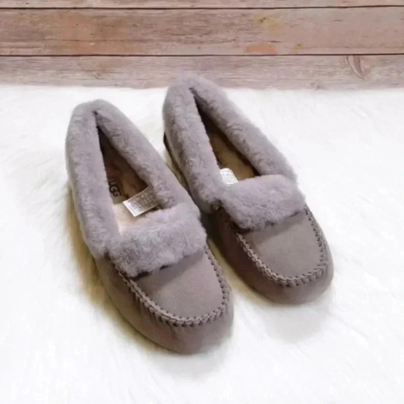 UGG W Dakota Seam - Picture 5 of 7